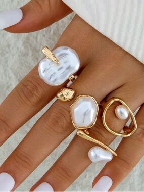 Gold-Tone Pearl Cluster Ring Set - White Pearlescent Accents